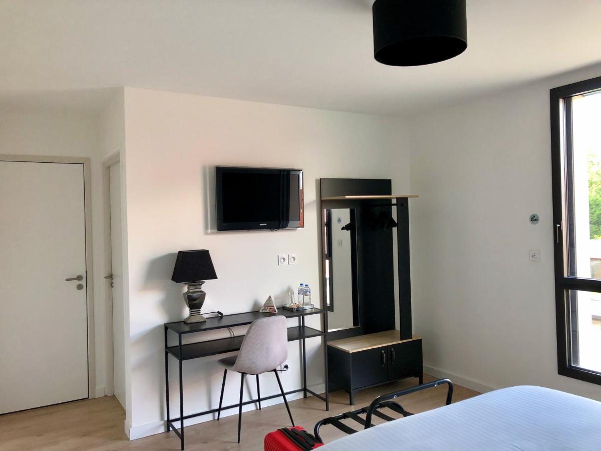 Hotelya - Lille Villeneuve D'Ascq Exterior photo
